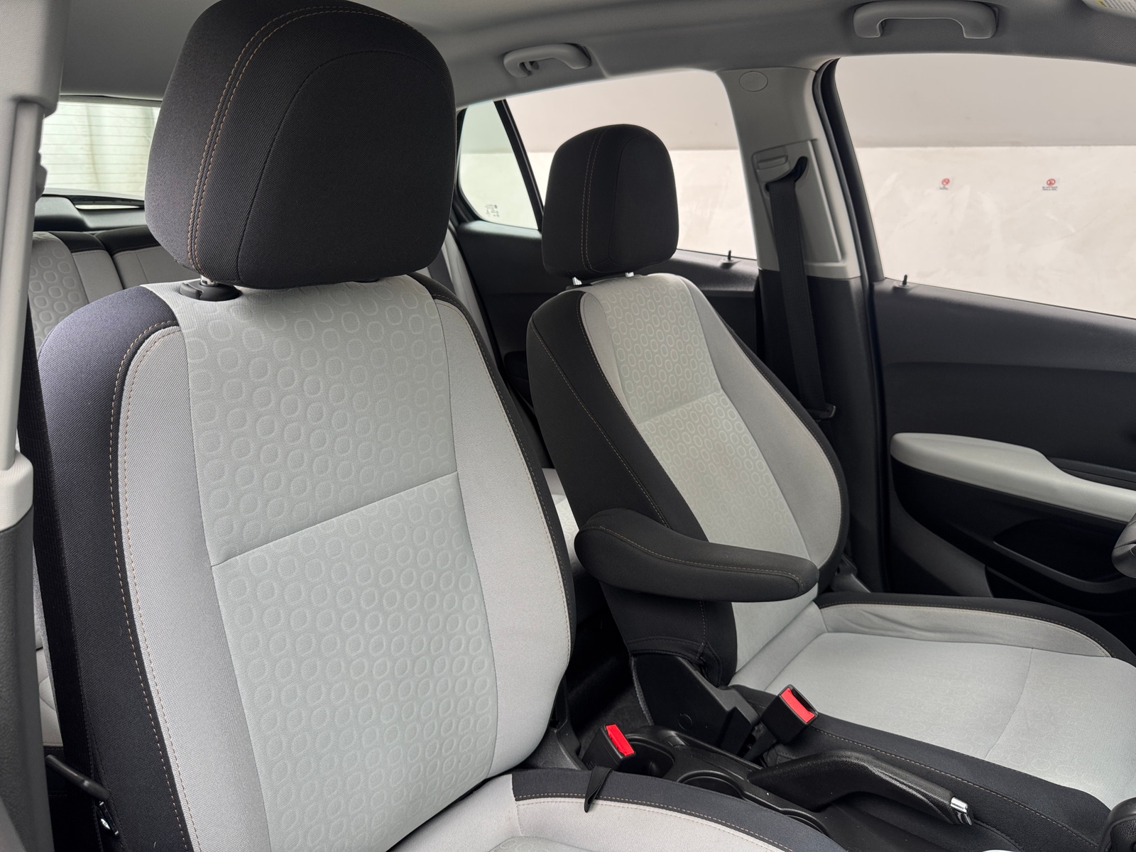 Thumbnail: 2018 Chevrolet Trax - 2