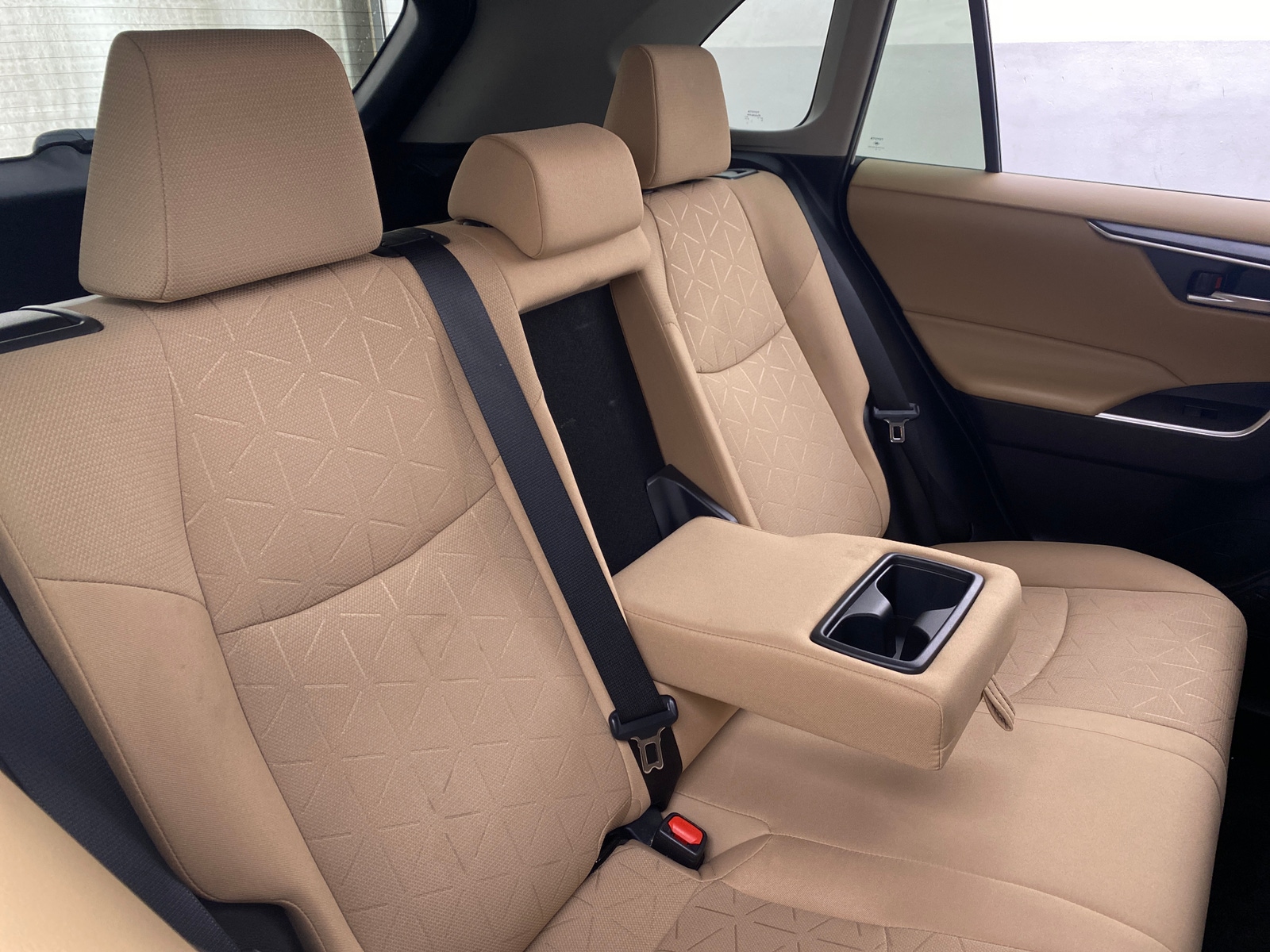 Thumbnail: 2019 Toyota RAV4 - 6
