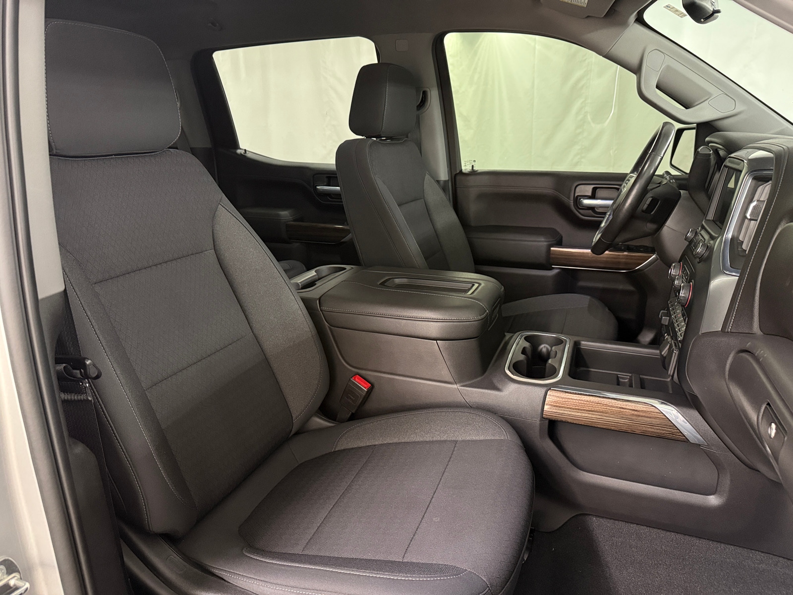 Thumbnail: 2021 Chevrolet Silverado 1500 - 2