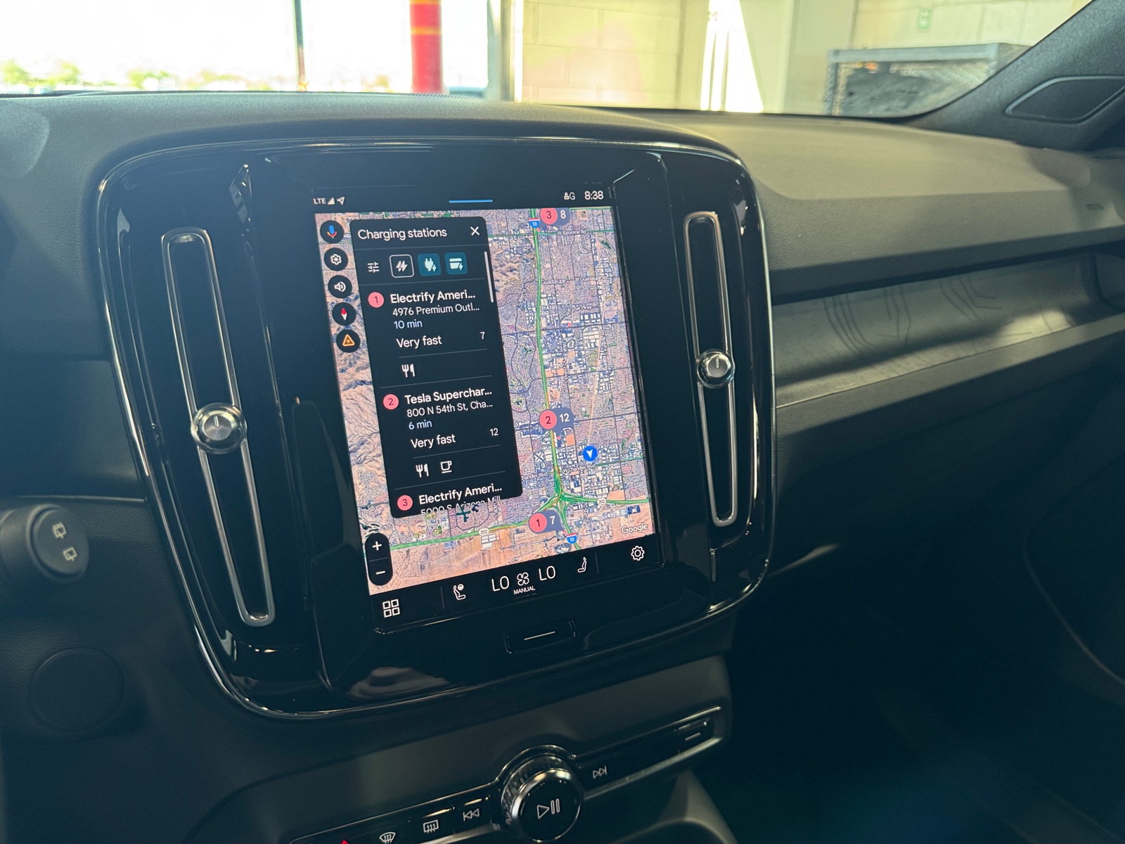 Thumbnail: 2023 Volvo XC40 - 4