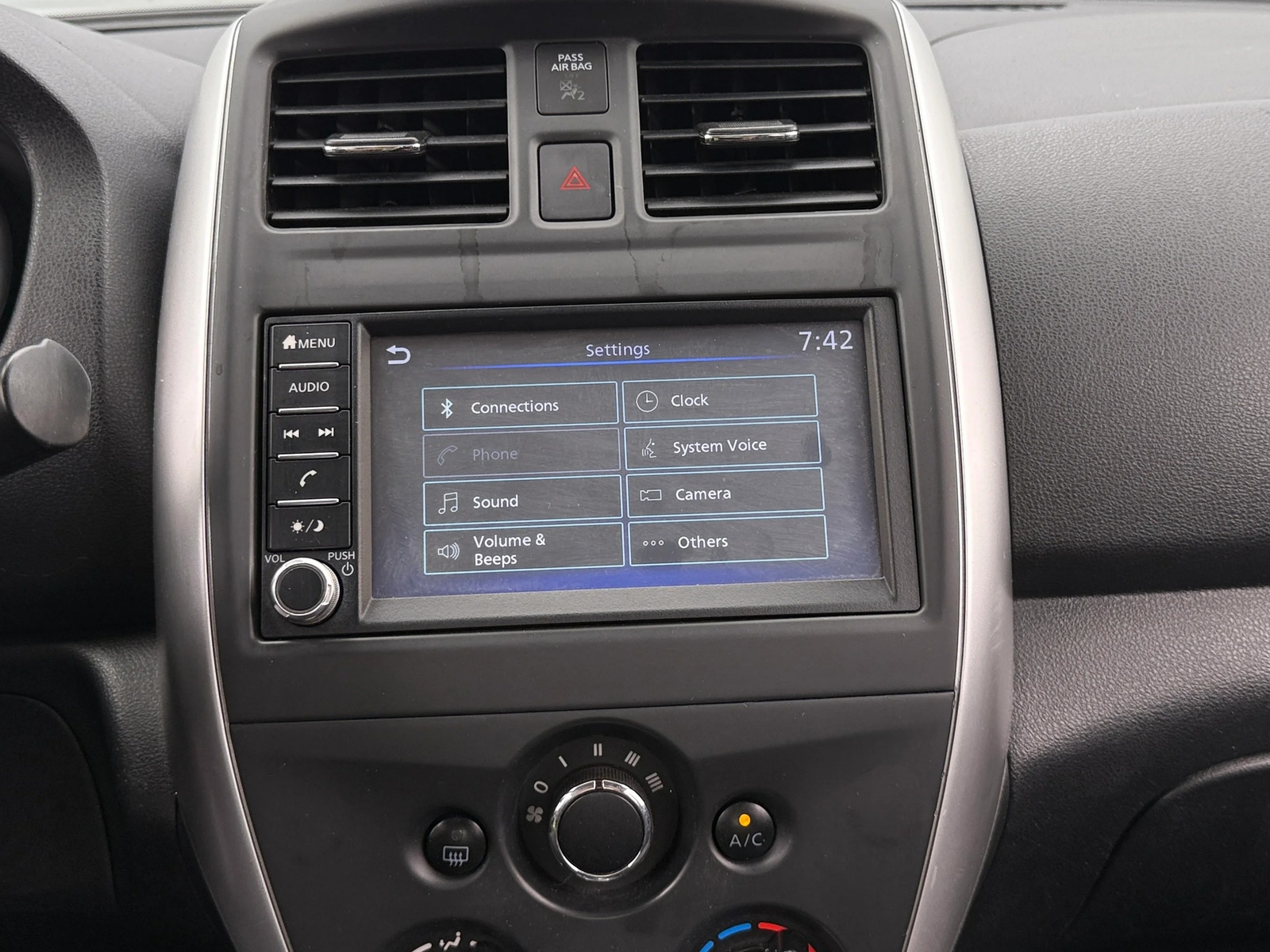 Thumbnail: 2019 Nissan Versa - 4
