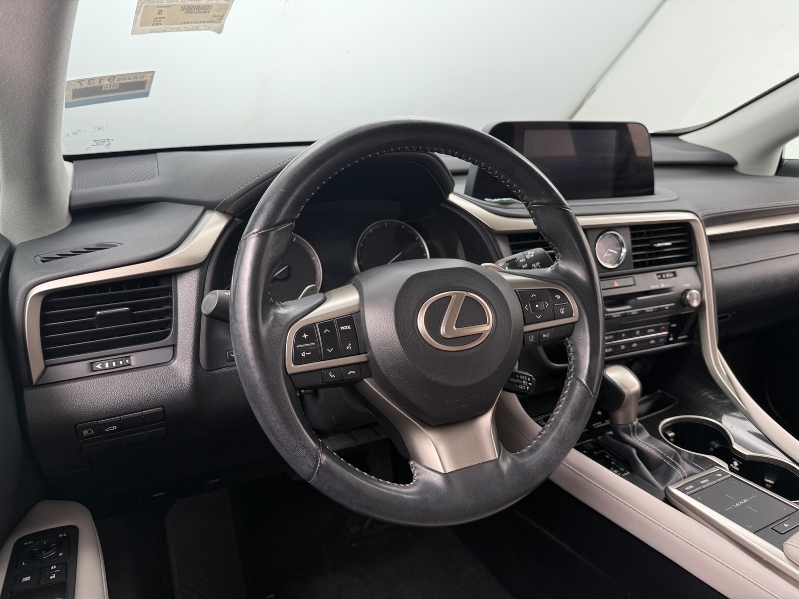 Thumbnail: 2020 Lexus RX - 4