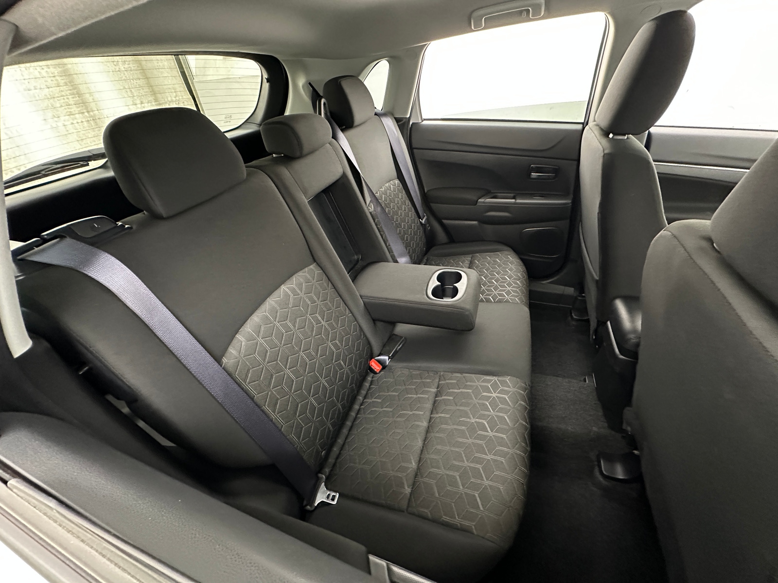 Thumbnail: 2024 Mitsubishi Outlander Sport - 6