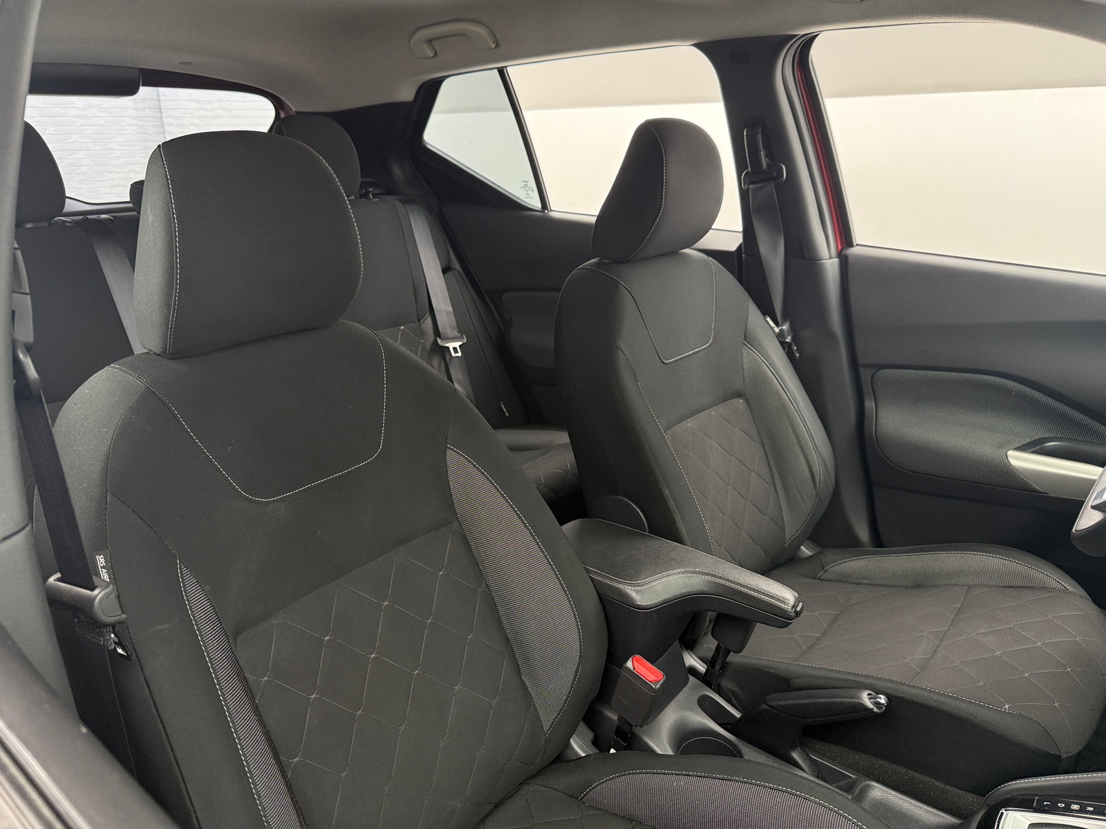 Thumbnail: 2020 Nissan Kicks - 2