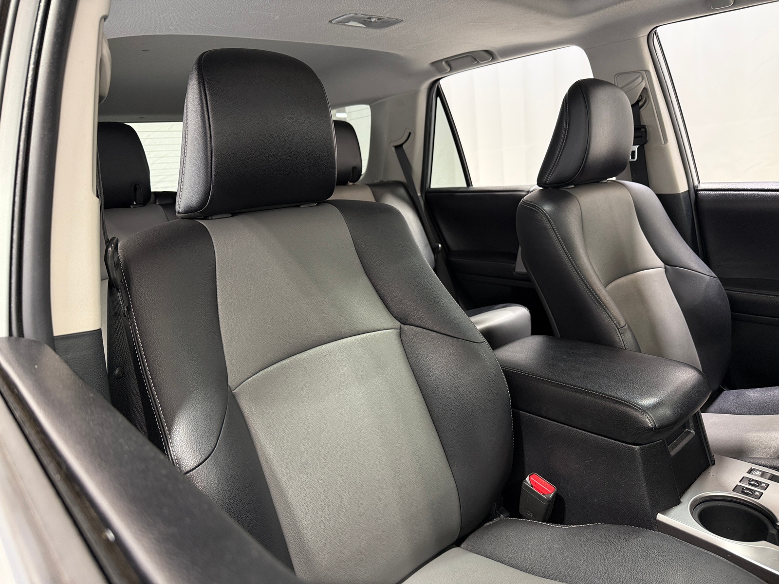 Thumbnail: 2016 Toyota 4Runner - 2