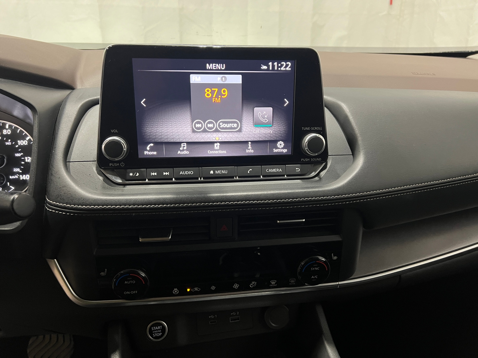 Thumbnail: 2023 Nissan Rogue - 4