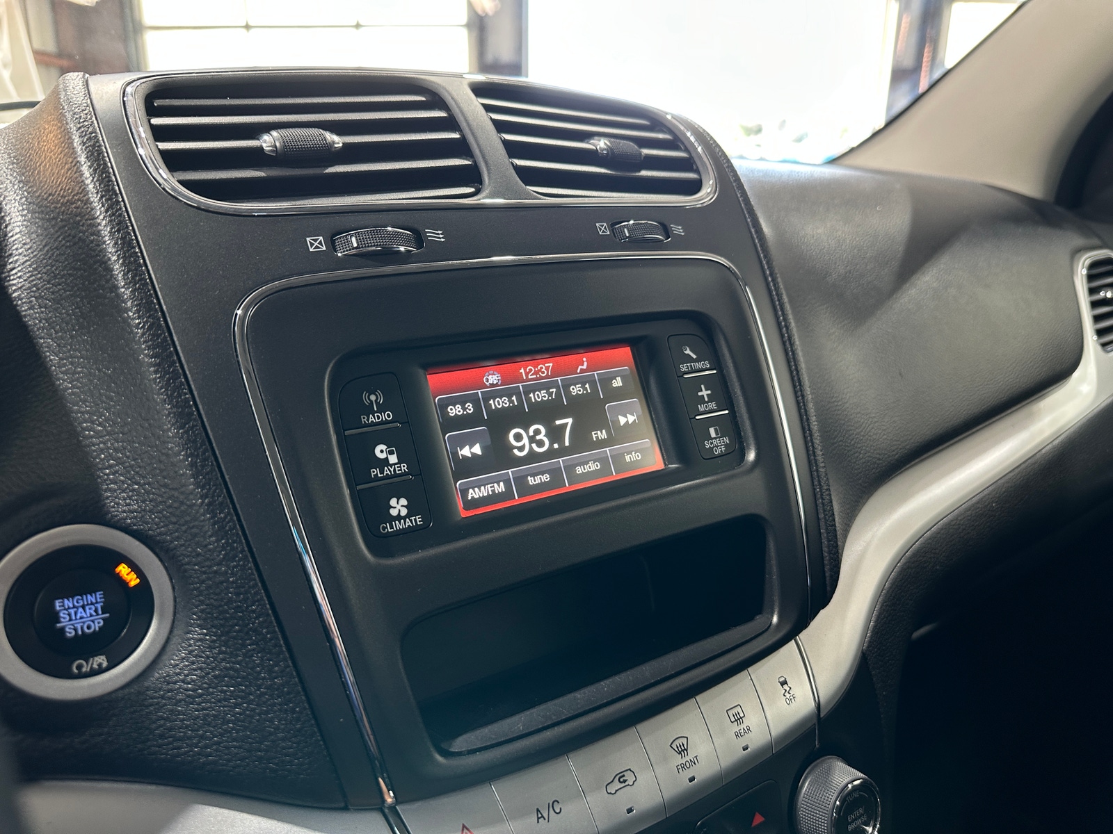 Thumbnail: 2017 Dodge Journey - 4