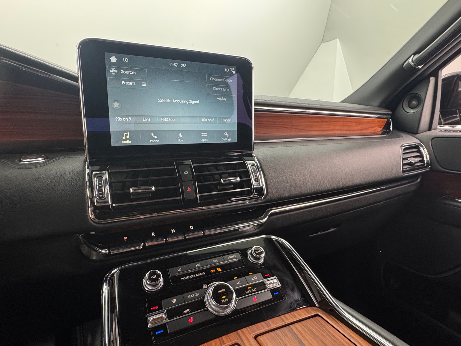 Thumbnail: 2019 Lincoln Navigator - 3