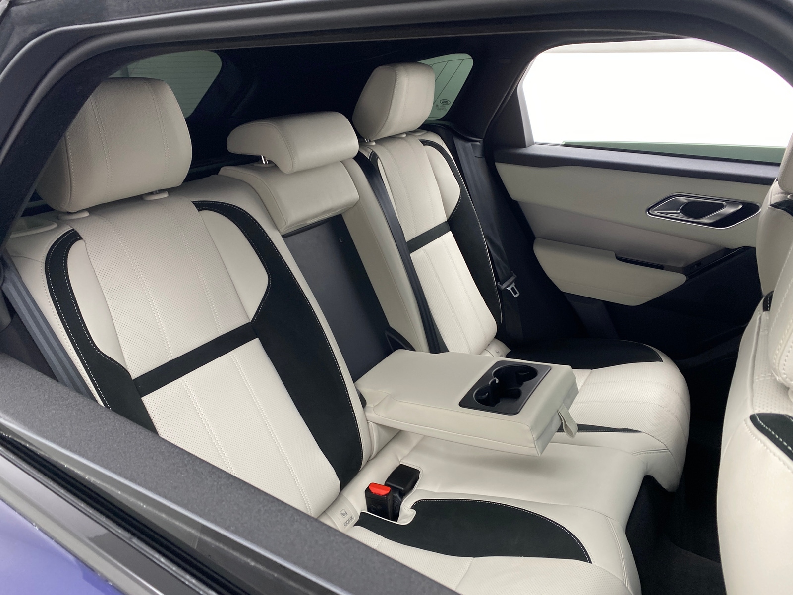 Thumbnail: 2022 Land Rover Range Rover Velar - 5