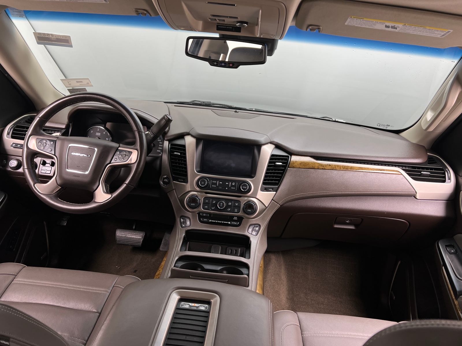 Thumbnail: 2017 GMC Yukon - 2