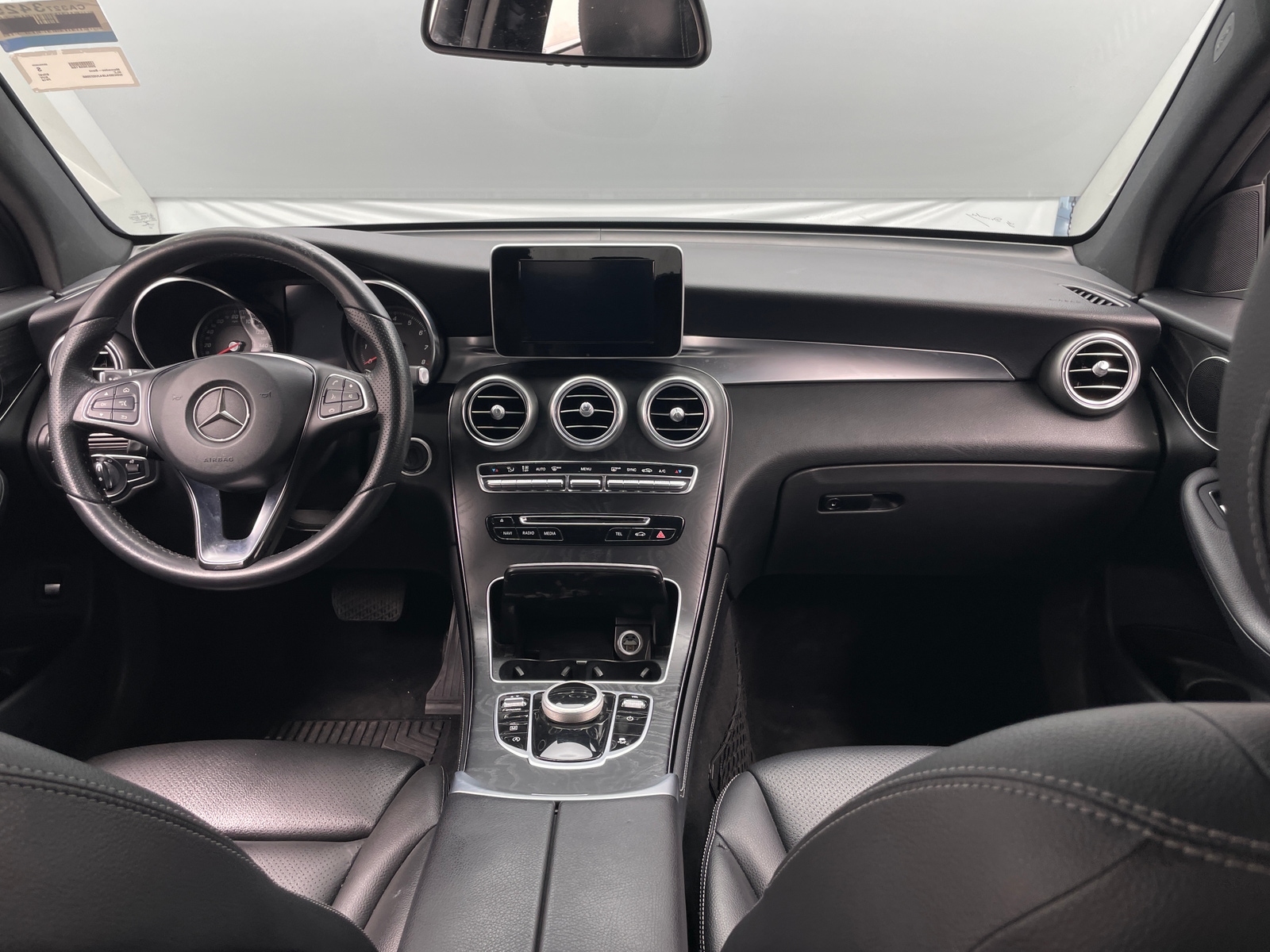 Thumbnail: 2018 Mercedes-Benz GLC - 2