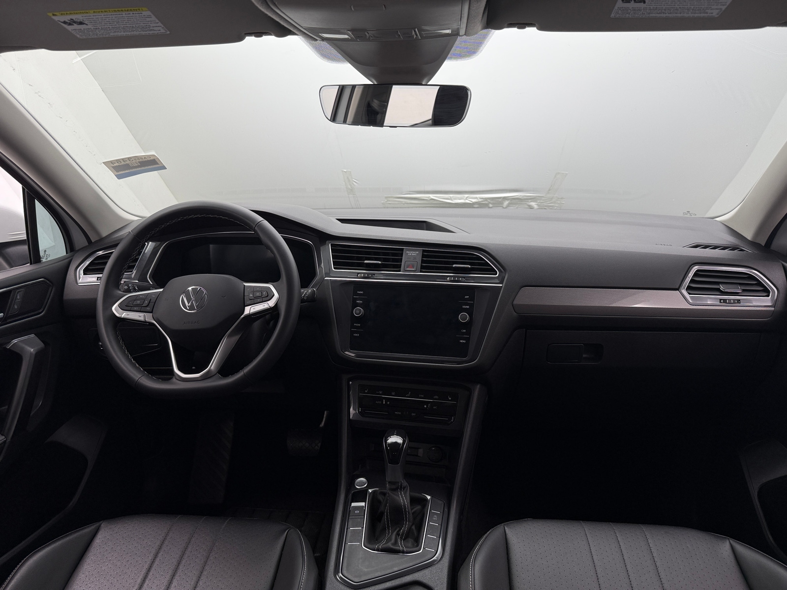 Thumbnail: 2022 Volkswagen Tiguan - 2