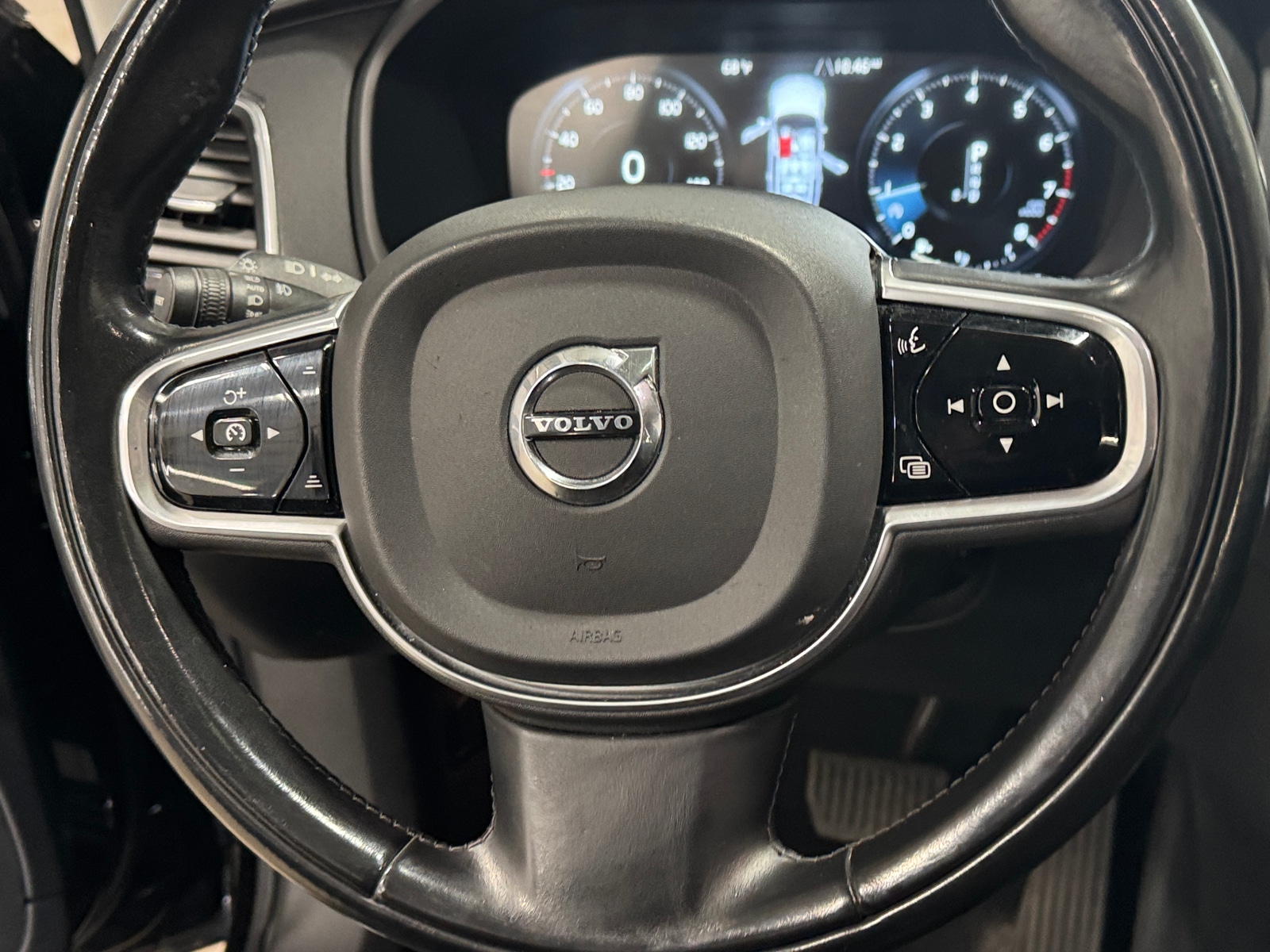 Thumbnail: 2017 Volvo XC90 - 4