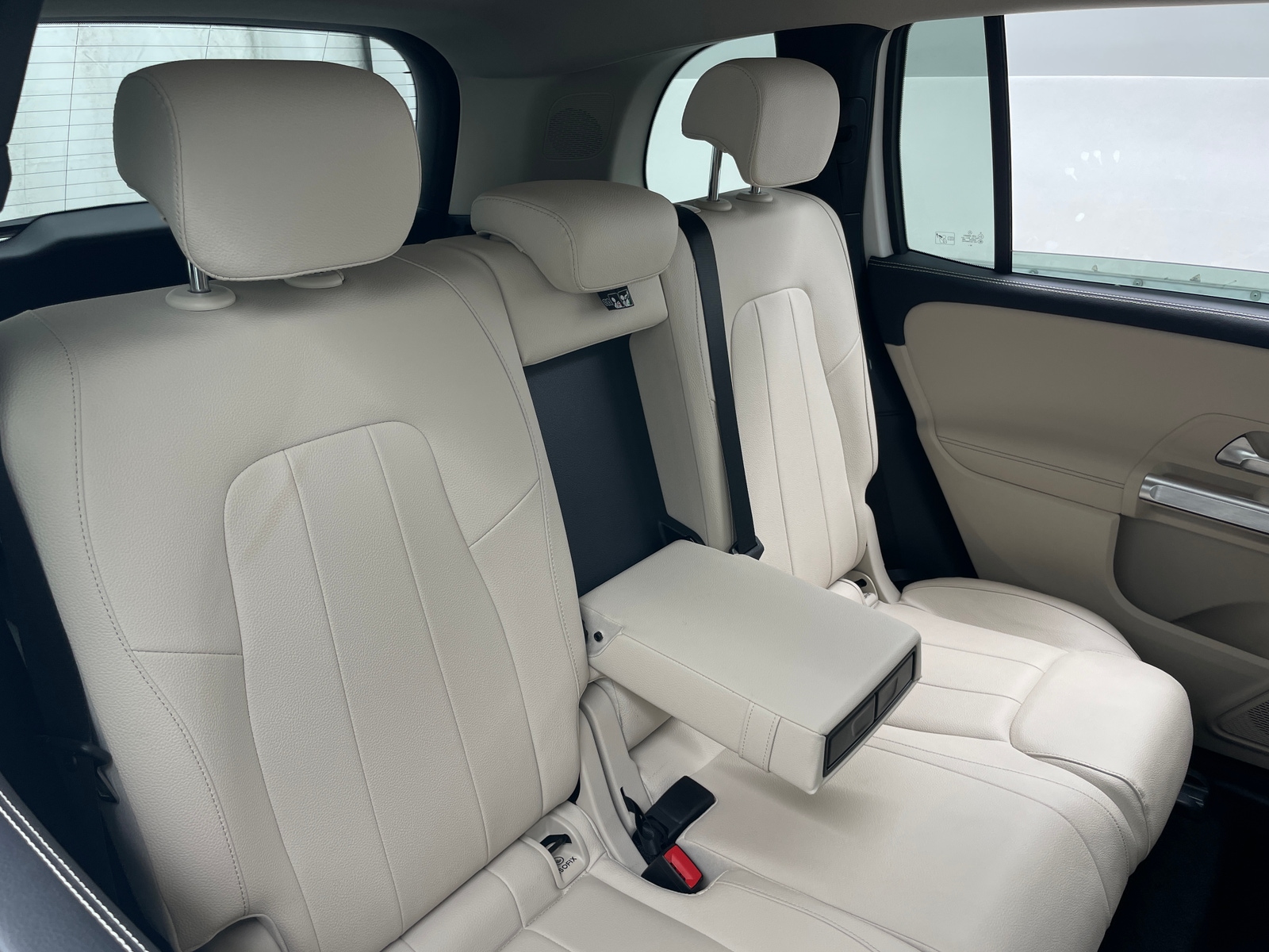 Thumbnail: 2021 Mercedes-Benz GLB - 5