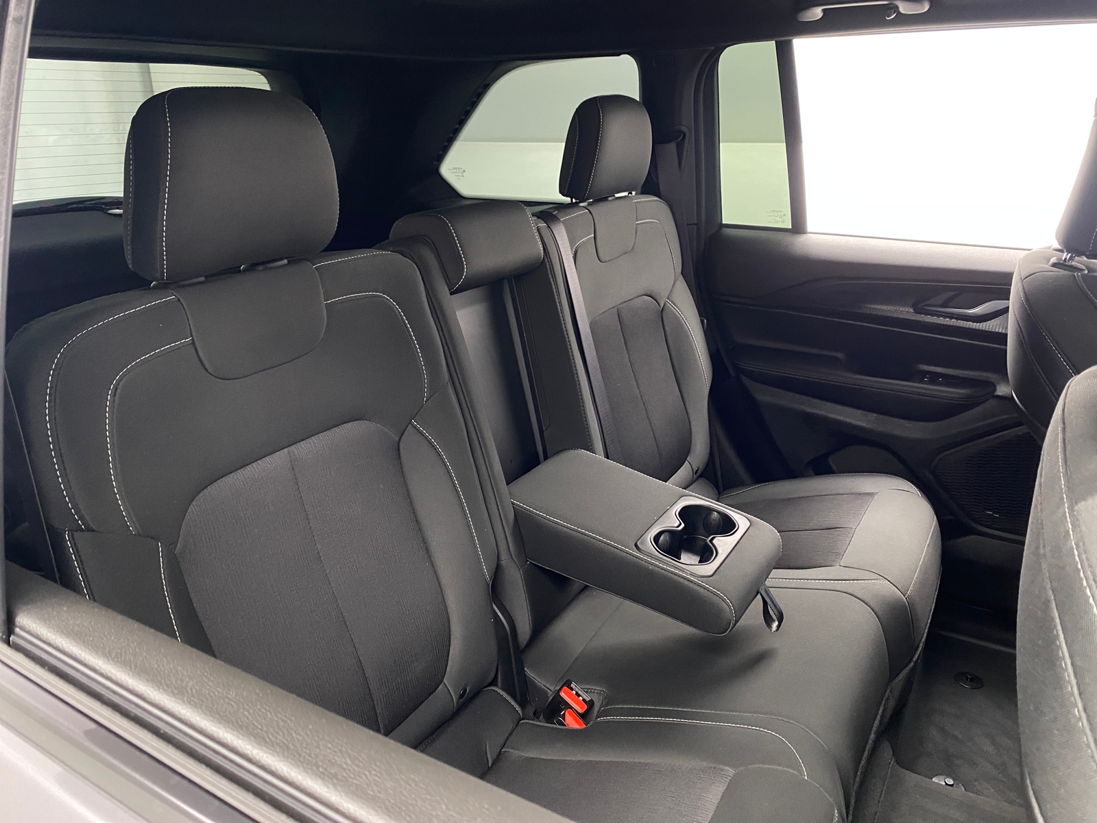 Thumbnail: 2024 Jeep Grand Cherokee - 6