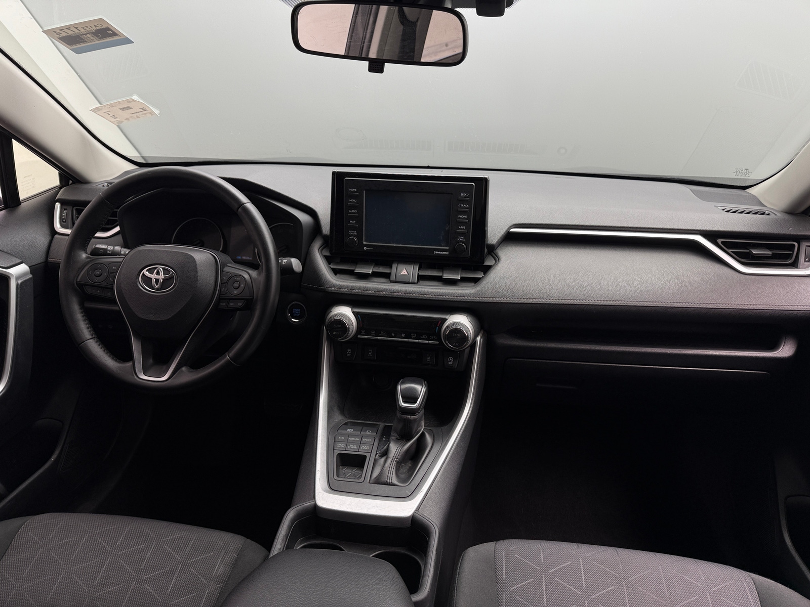 Thumbnail: 2020 Toyota RAV4 - 3