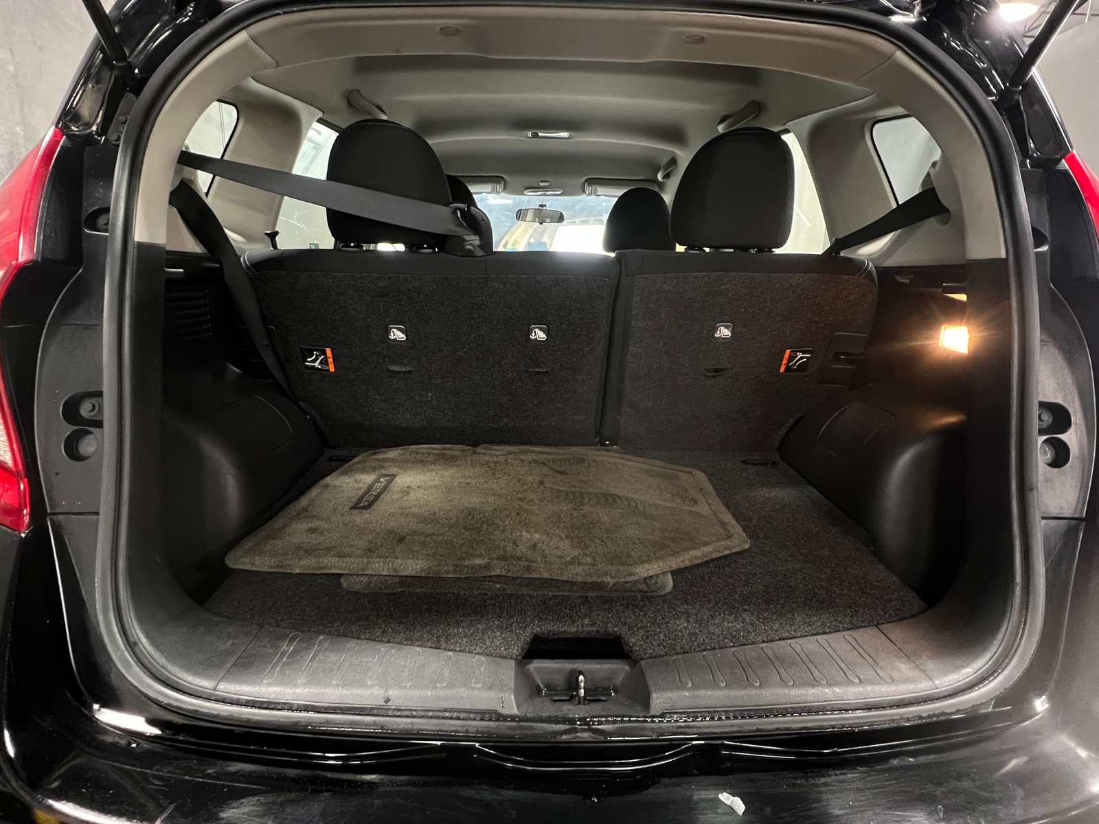 Thumbnail: 2016 Nissan Versa Note - 7