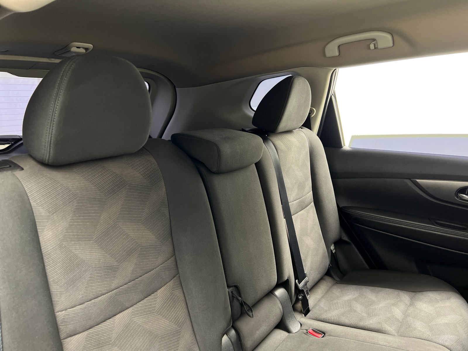 Thumbnail: 2016 Nissan Rogue - 6