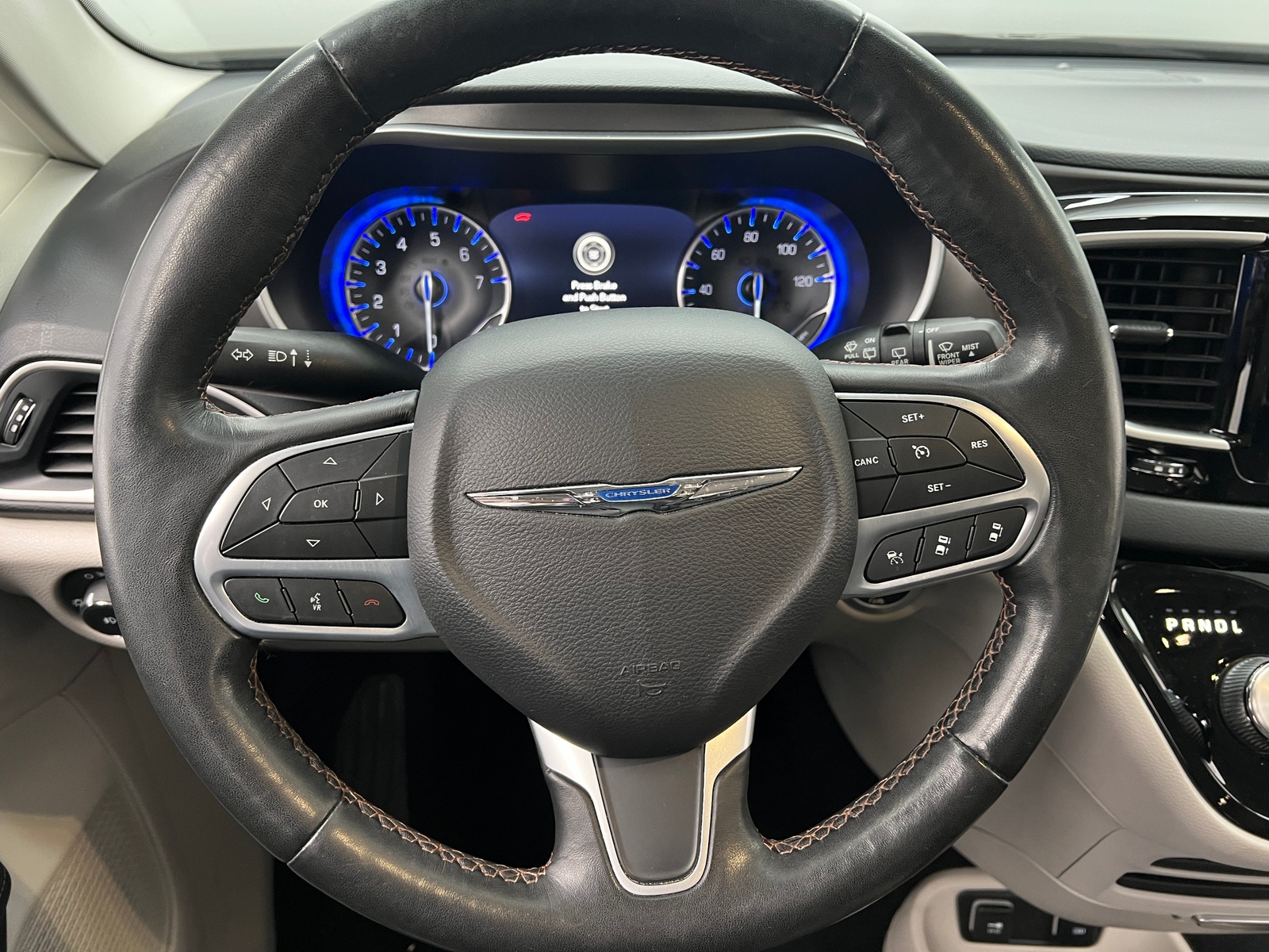 Thumbnail: 2020 Chrysler Pacifica - 4