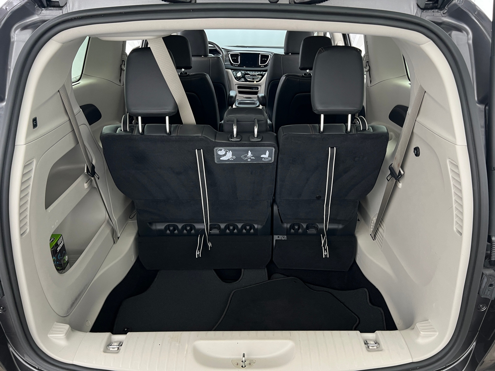 Thumbnail: 2020 Chrysler Pacifica - 6