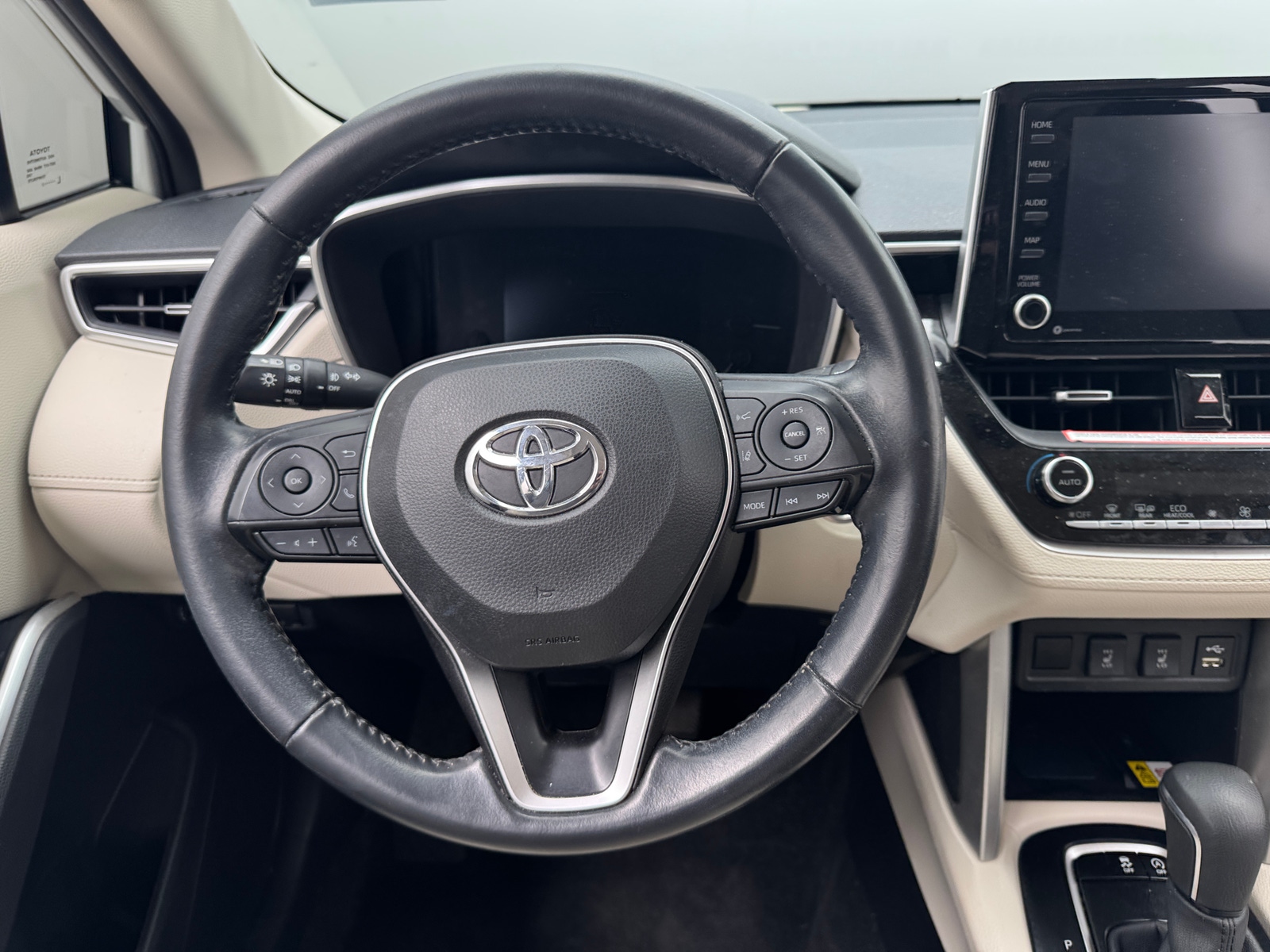Thumbnail: 2022 Toyota Corolla Cross - 4