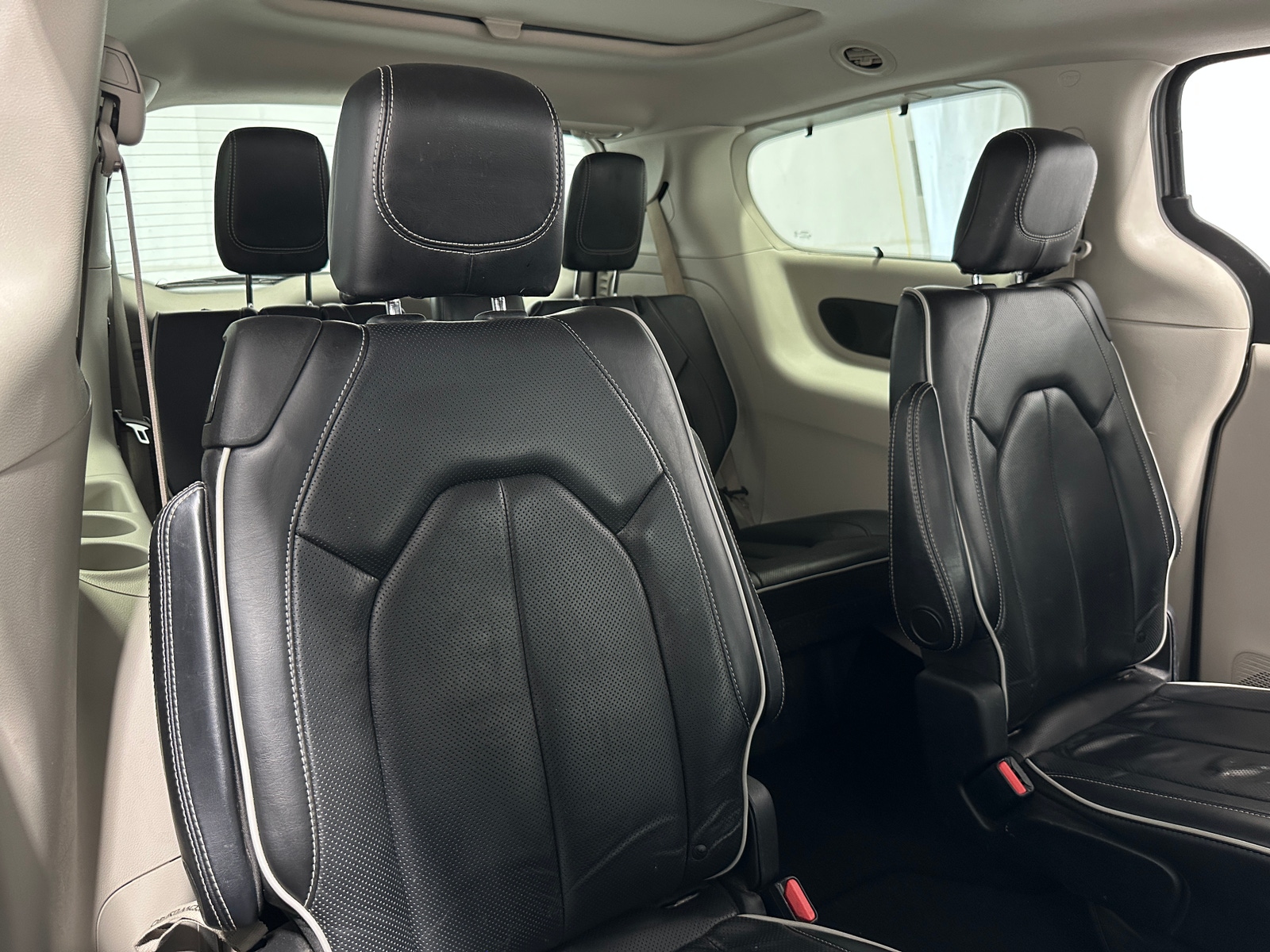 Thumbnail: 2021 Chrysler Pacifica - 5