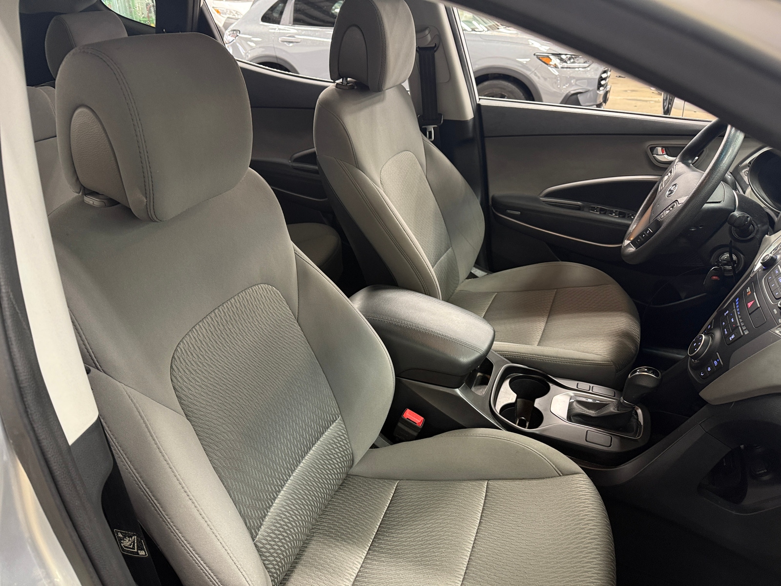 Thumbnail: 2016 Hyundai Santa Fe - 2