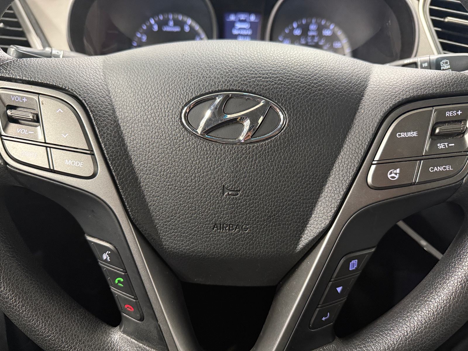 Thumbnail: 2016 Hyundai Santa Fe - 5