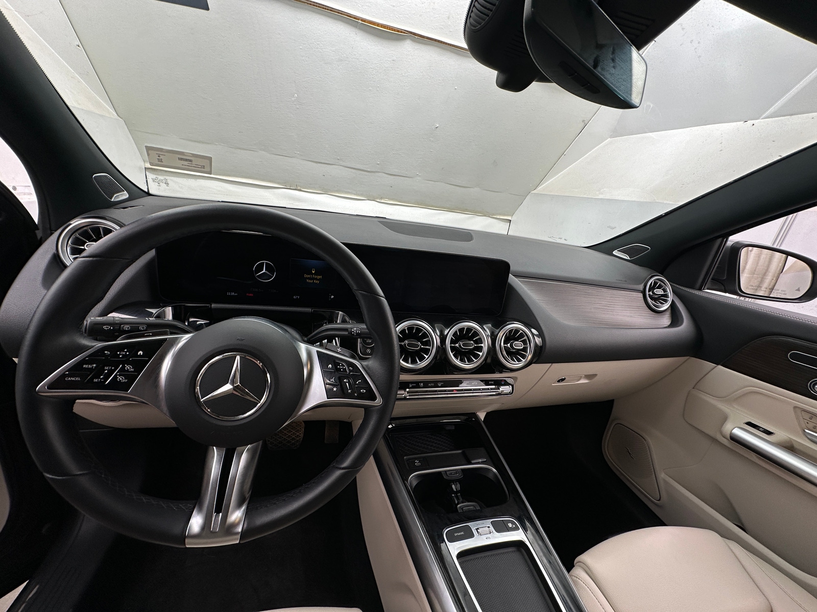 Thumbnail: 2025 Mercedes-Benz GLA - 2