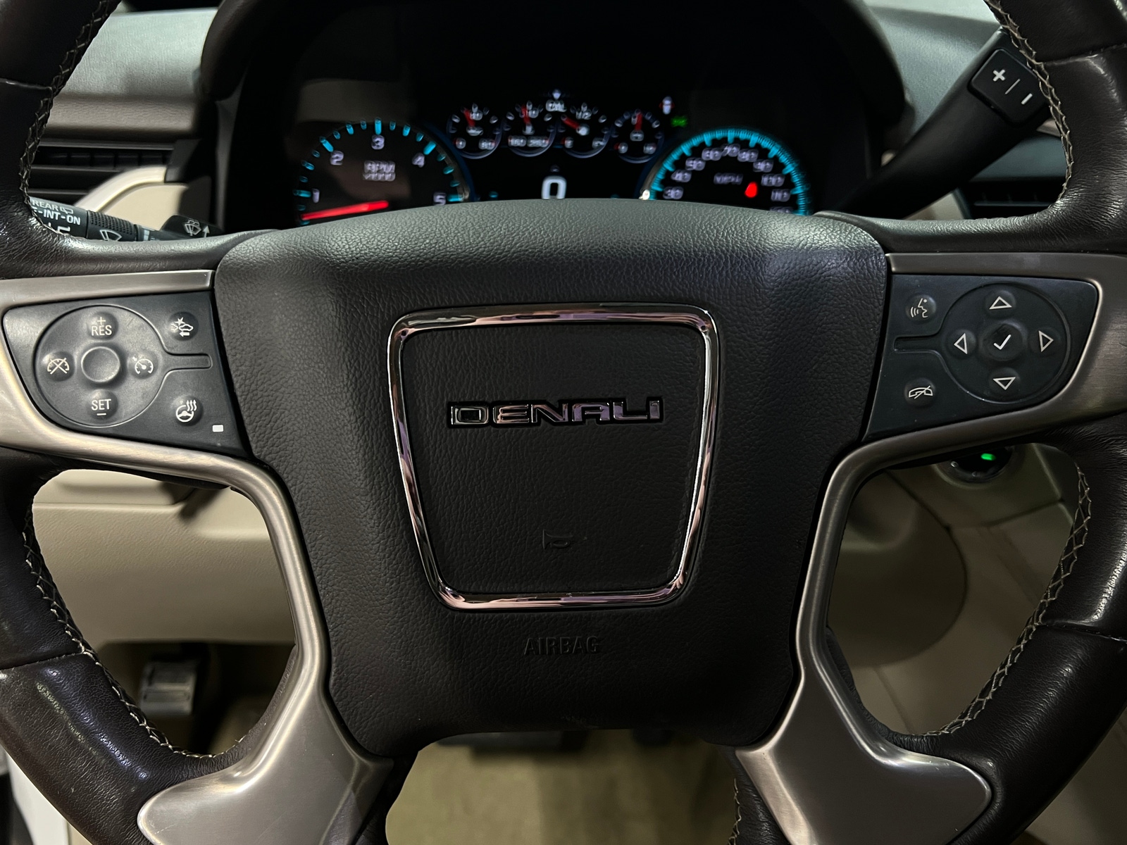 Thumbnail: 2018 GMC Yukon - 4
