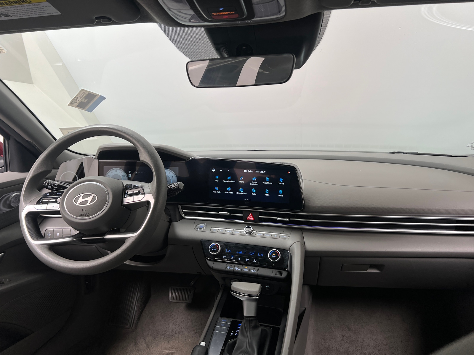 Thumbnail: 2024 Hyundai Elantra - 3