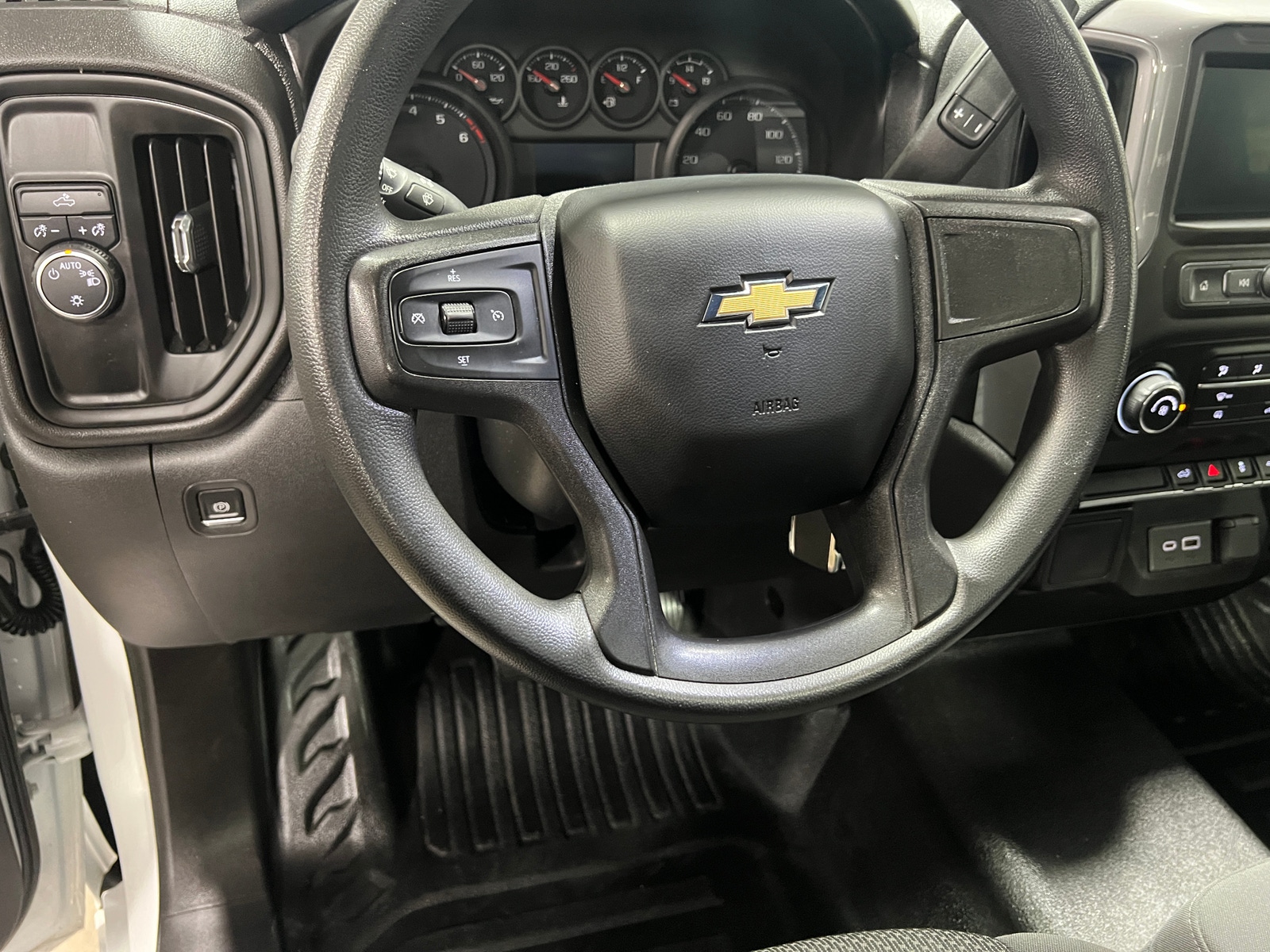 Thumbnail: 2021 Chevrolet Silverado 1500 - 5