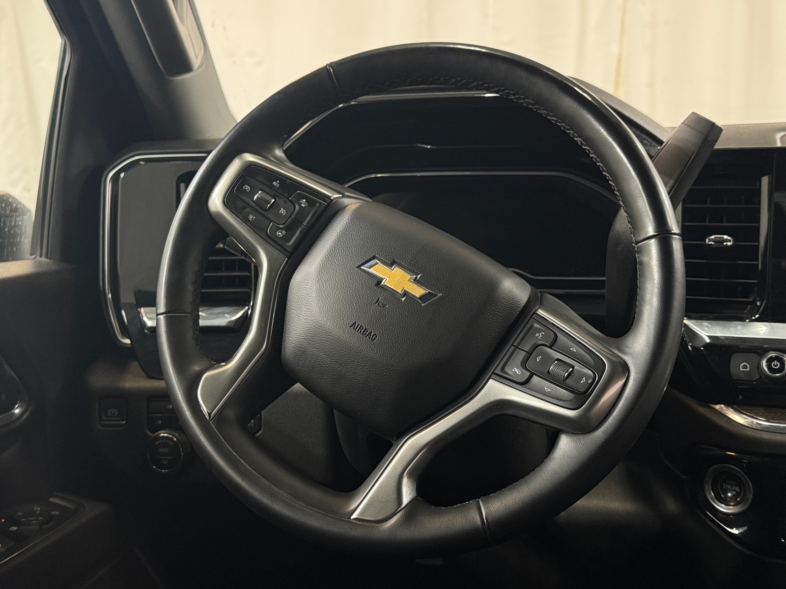 Thumbnail: 2024 Chevrolet Silverado 2500 - 5