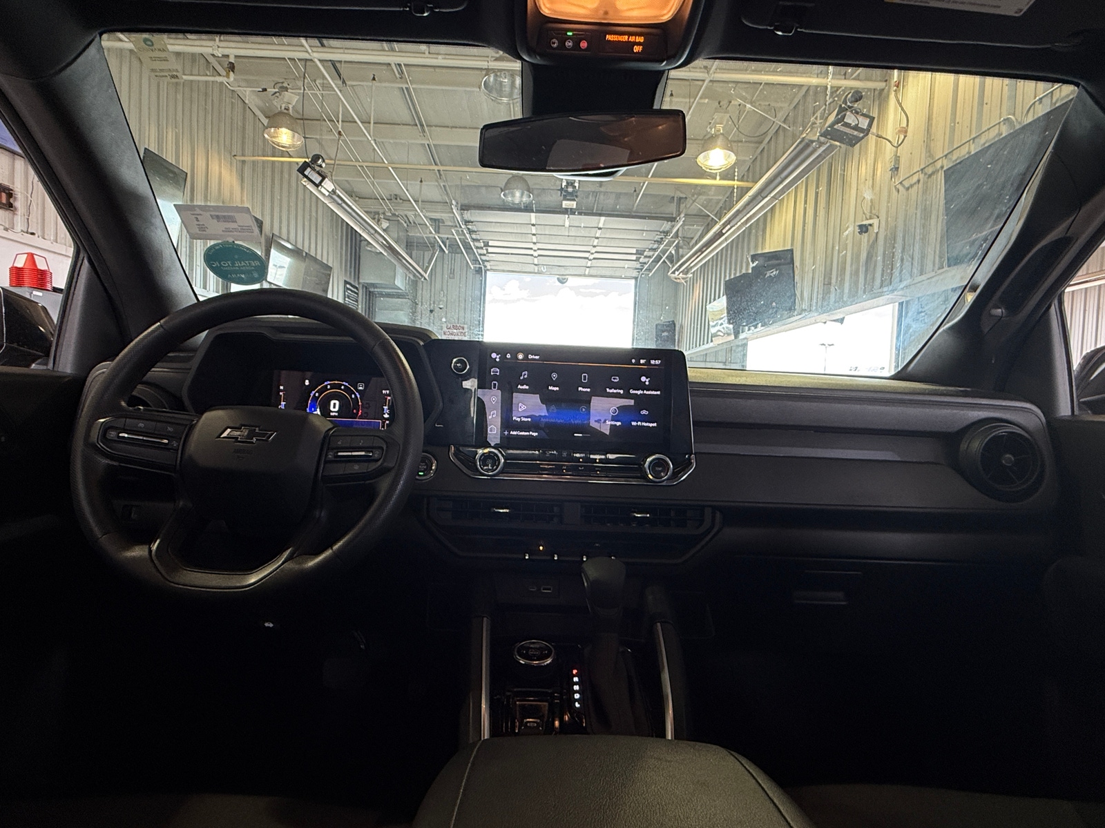Thumbnail: 2023 Chevrolet Colorado - 3