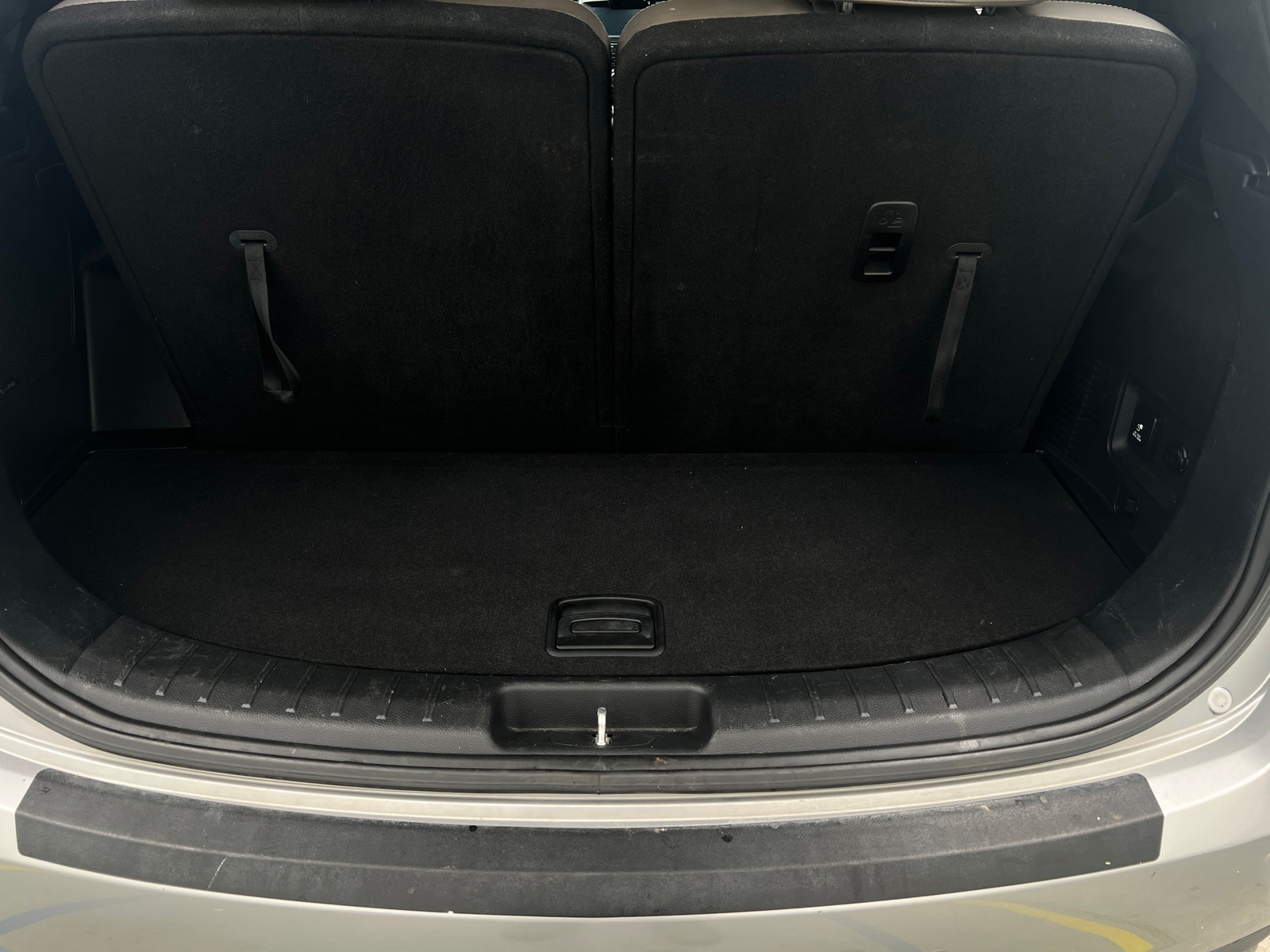 Thumbnail: 2019 Hyundai Santa Fe - 6