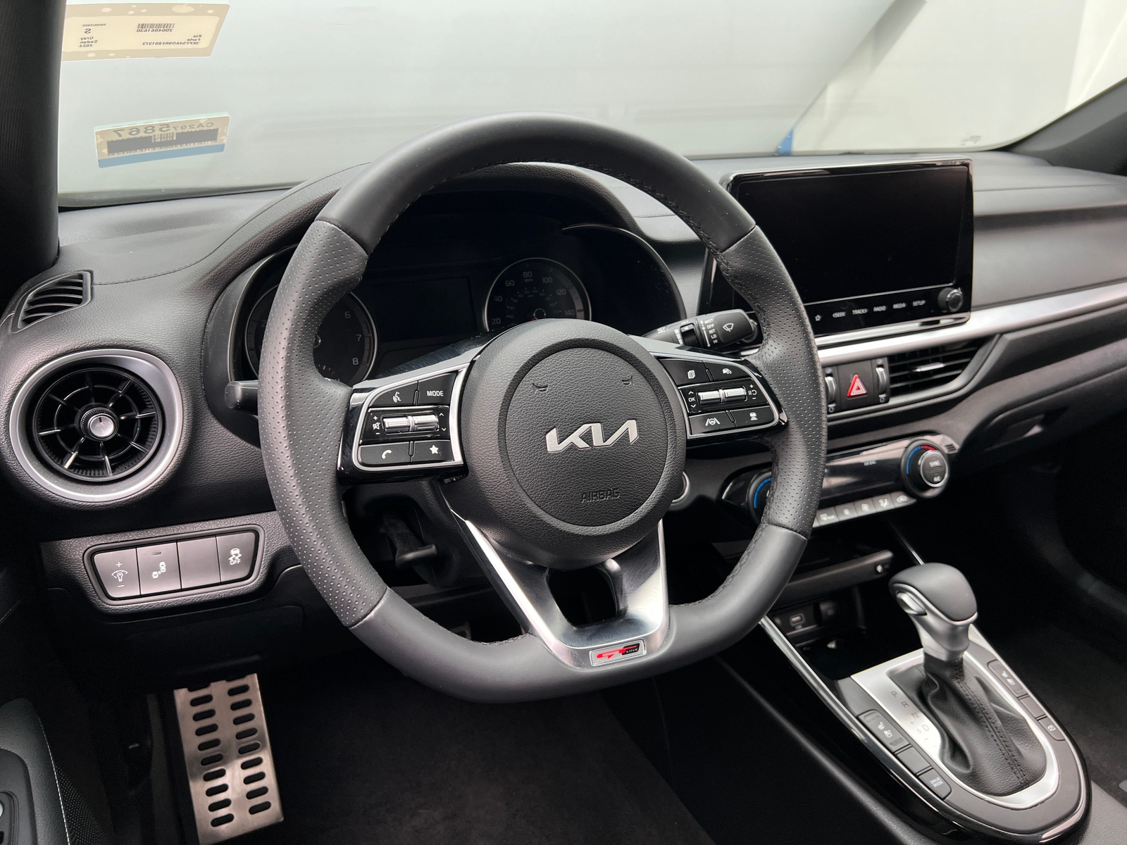 Thumbnail: 2024 Kia Forte - 4