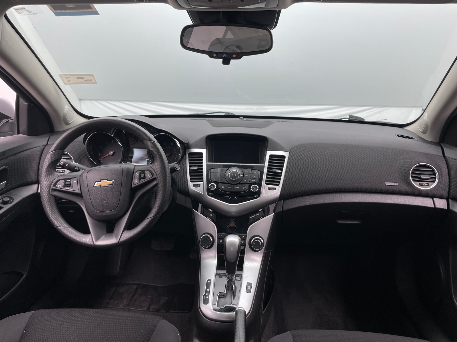 Thumbnail: 2016 Chevrolet Cruze - 3