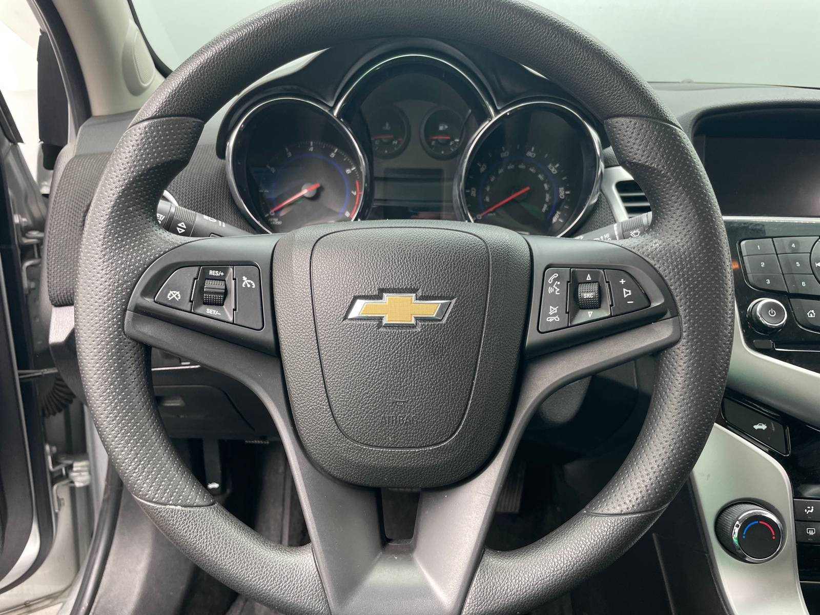 Thumbnail: 2016 Chevrolet Cruze - 5