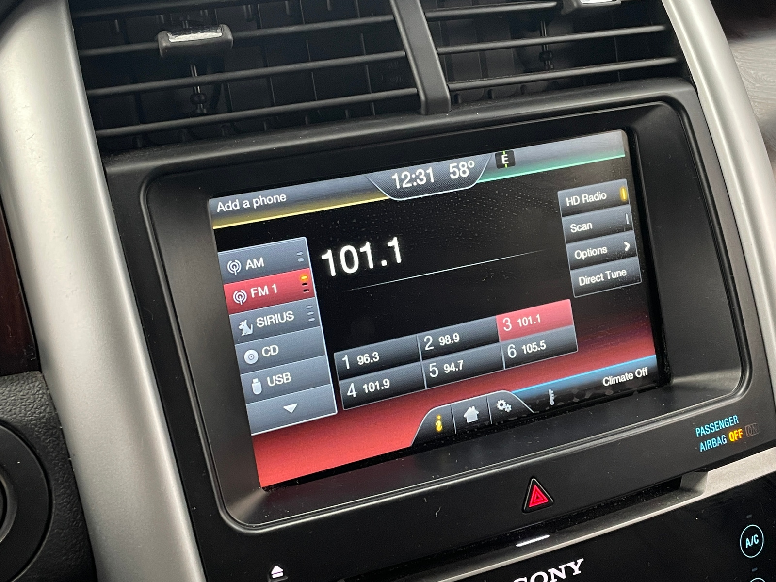 Thumbnail: 2013 Ford Edge - 3