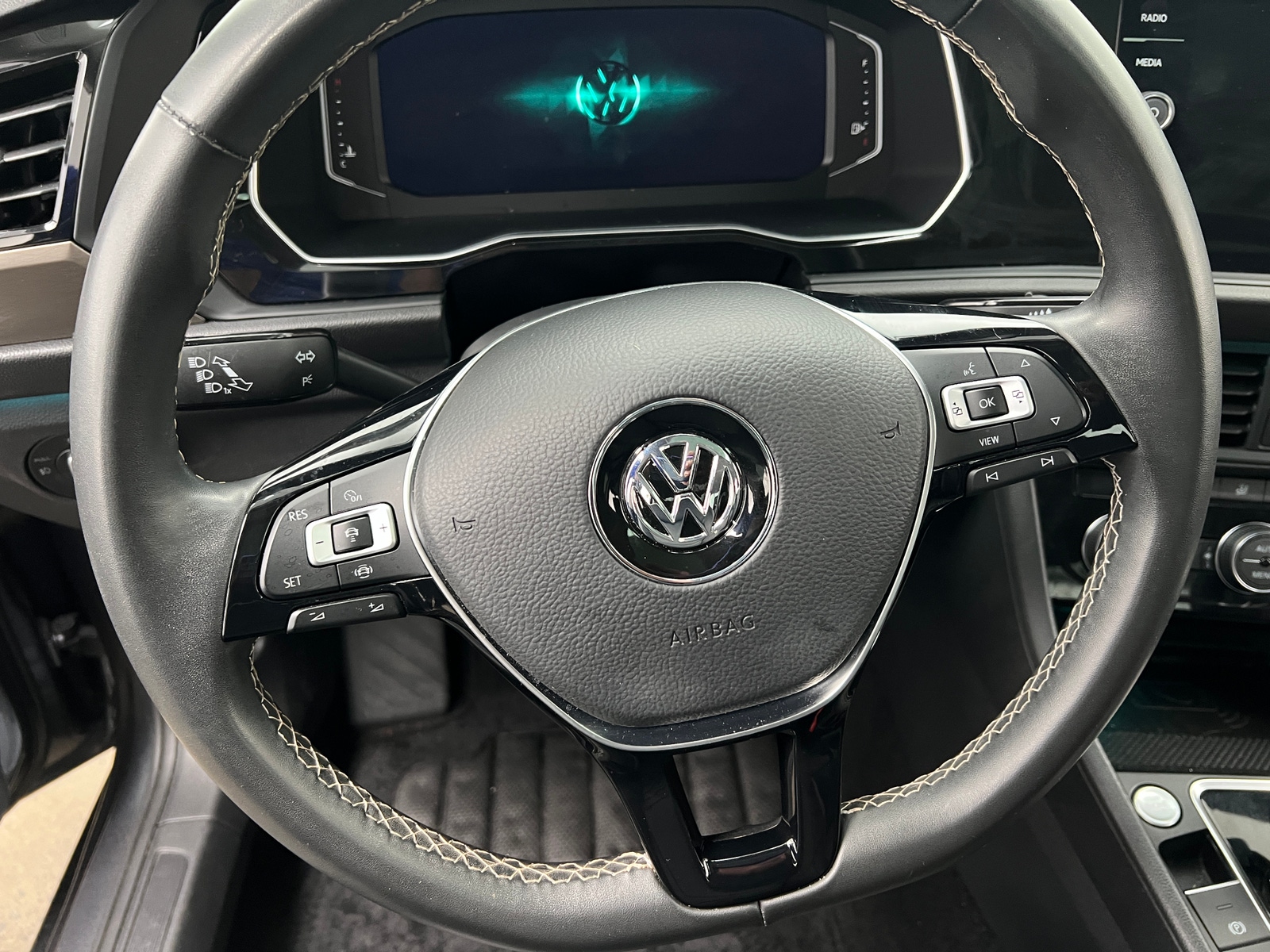 Thumbnail: 2021 Volkswagen Jetta - 4