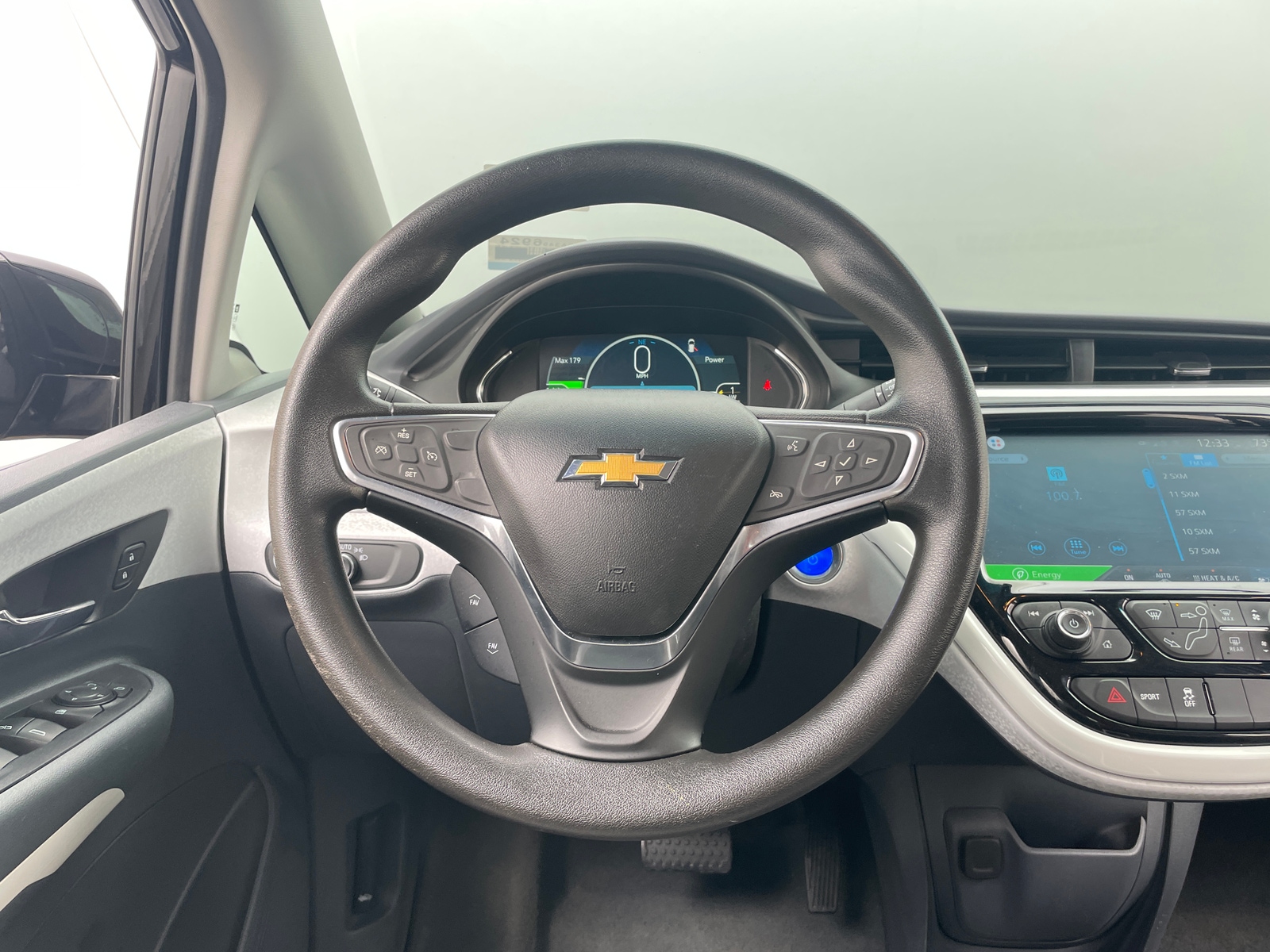 Thumbnail: 2018 Chevrolet Bolt EV - 5