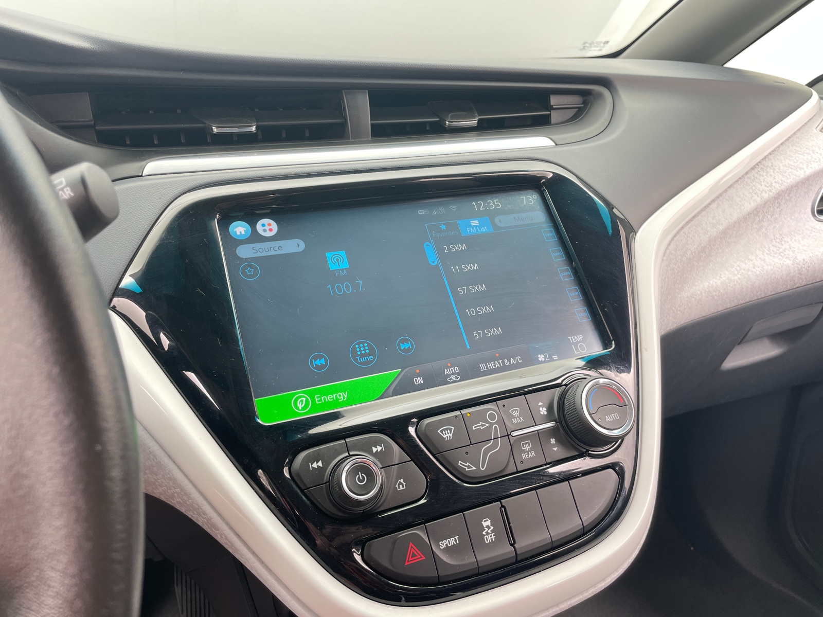 Thumbnail: 2018 Chevrolet Bolt EV - 4