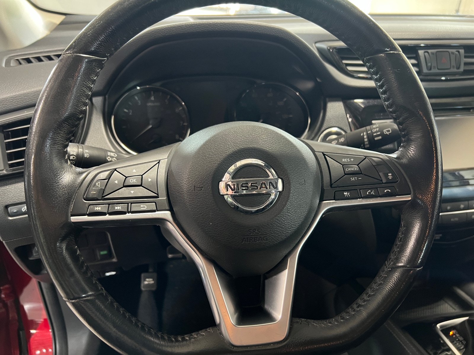 Thumbnail: 2018 Nissan Rogue Sport - 4