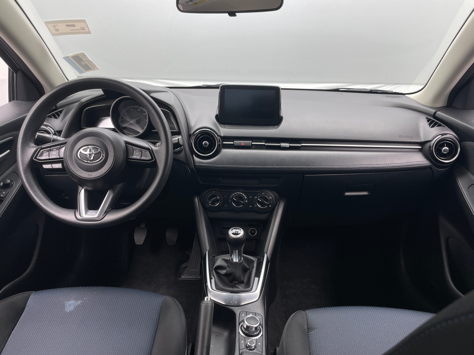 Thumbnail: 2019 Toyota Yaris - 3