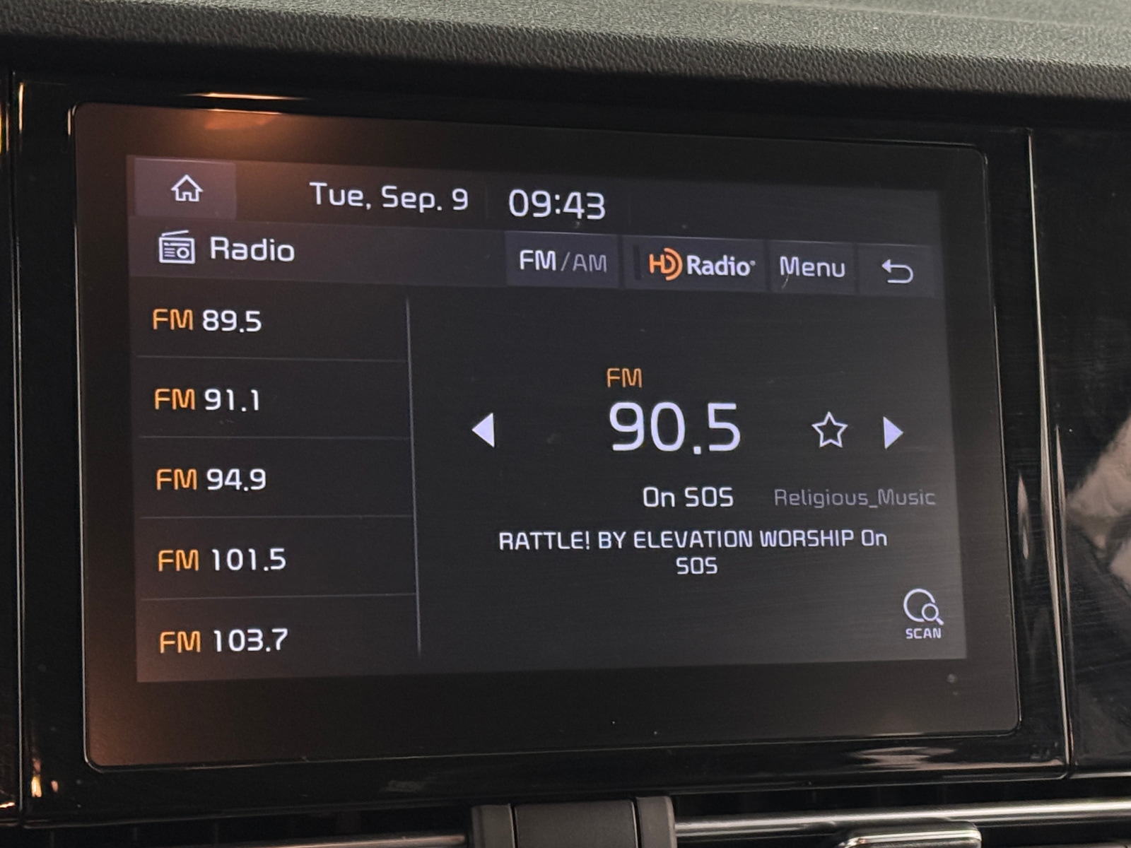 Thumbnail: 2022 Kia Niro - 4
