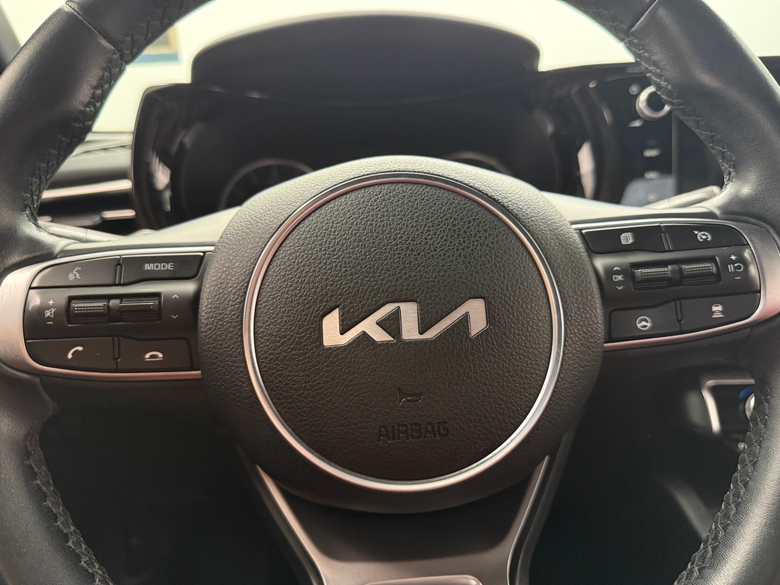 Thumbnail: 2022 Kia K5 - 4
