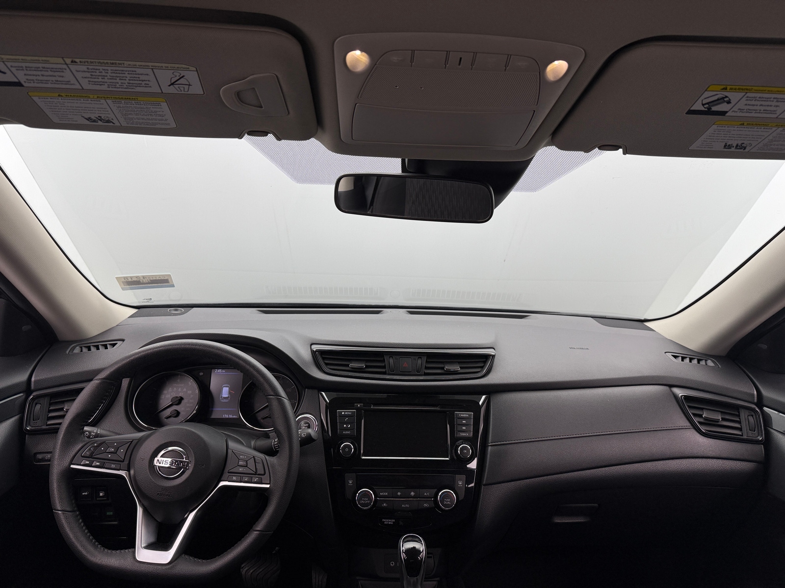 Thumbnail: 2019 Nissan Rogue - 3