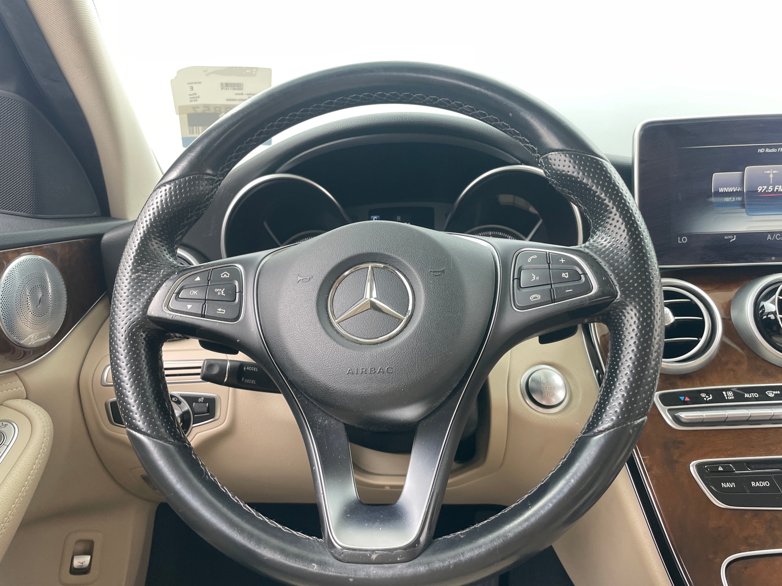 Thumbnail: 2016 Mercedes-Benz C-Class - 4