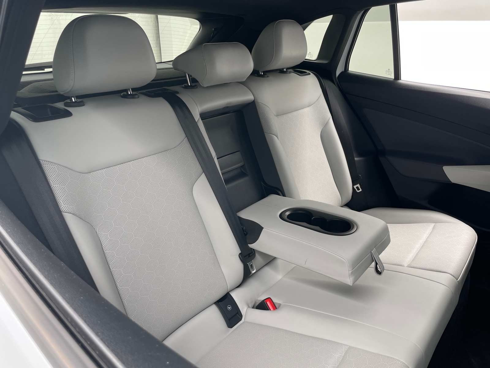 Thumbnail: 2021 Volkswagen ID.4 - 5