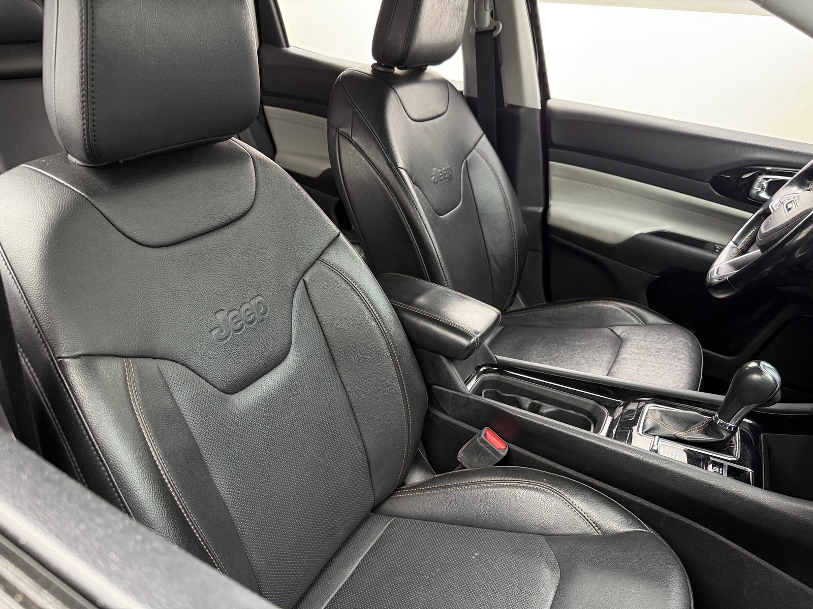 Thumbnail: 2022 Jeep Compass - 2